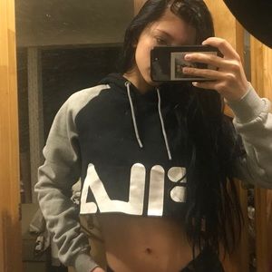 brand new fila cropped hoodie